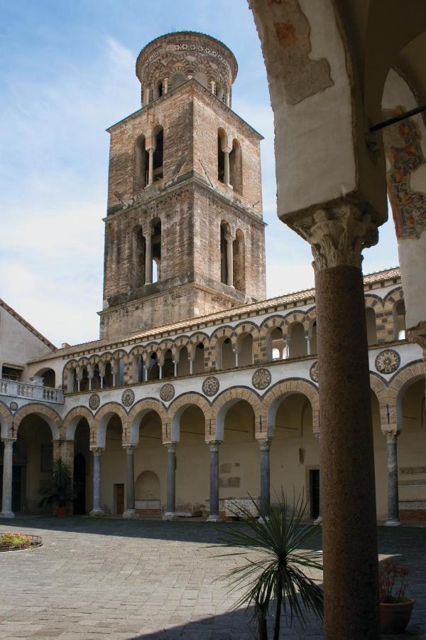 Viatorretta4 Bed & Breakfast Salerno Luaran gambar
